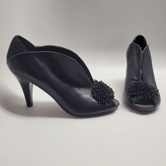 PoeticāLicenseāBeadedĀ SlitāFrontāHeels - Picture 3 of 11